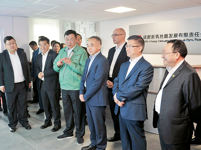  2018.8.29四川省委常委、成都市委書記范銳平視察新筑股份“中白工業(yè)園”項目投產運營儀式